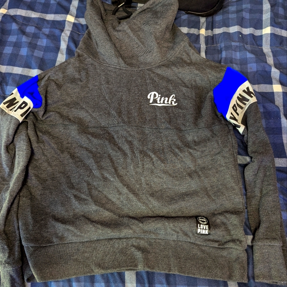 Blue and gray pink sweatshirt